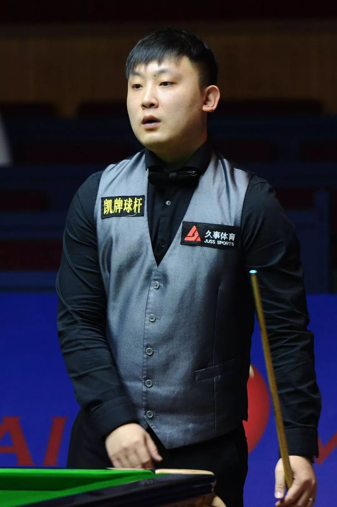 虽然他在季 虽然他在季