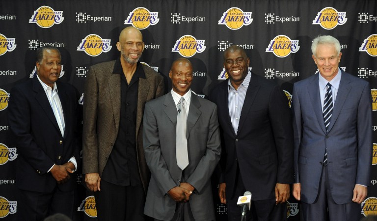 少了背身硬 少了背身硬